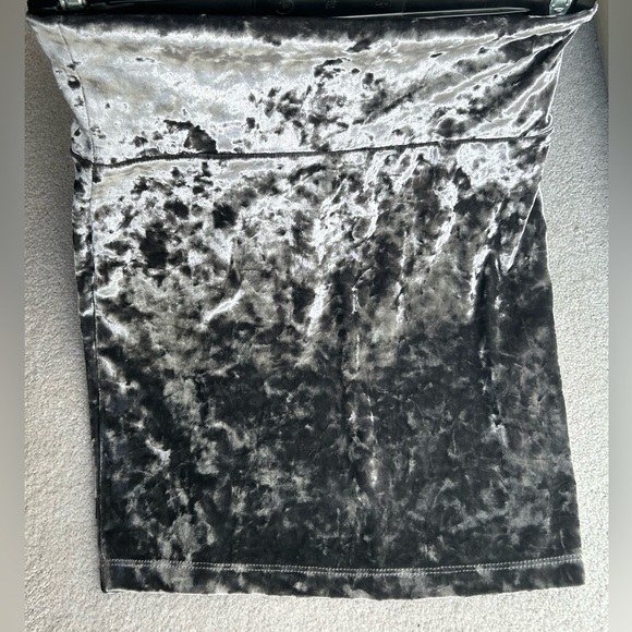 Velvet Mini Skirt - Picture 3 of 3